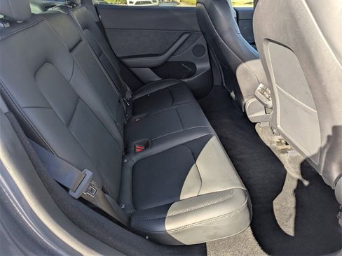 Used 2023 Tesla Model Y Long Range image 13