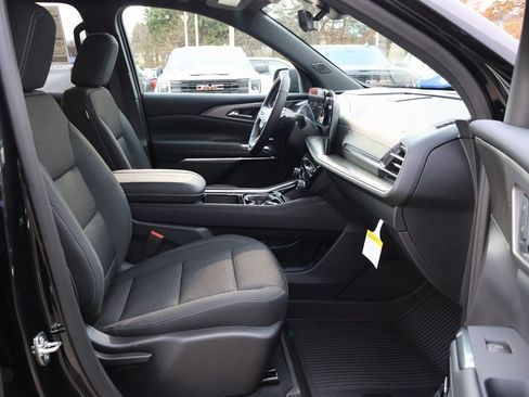 New 2026 Chevrolet Traverse LT w/ Enhanced Driving Package image 33