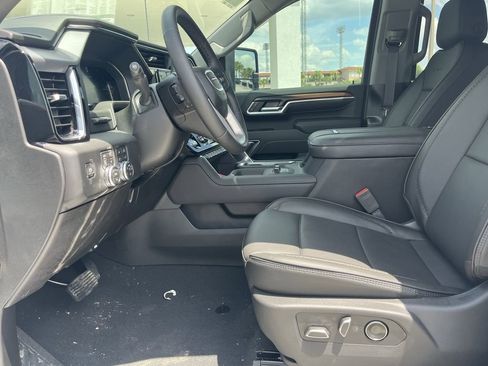 New 2026 GMC Sierra 3500 Denali w/ Denali Reserve Package AWD/4WD image 23