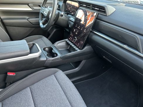 New 2026 GMC Terrain Elevation FWD image 16
