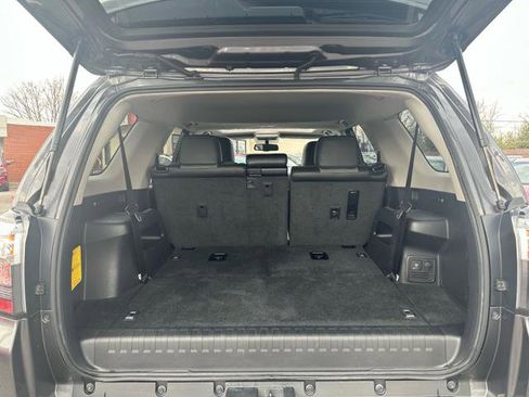 Used 2015 Toyota 4Runner SR5 Premium image 14