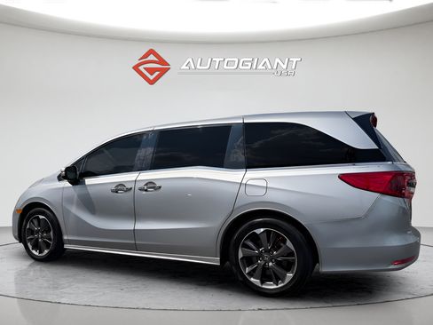 Used 2022 Honda Odyssey Elite image 4