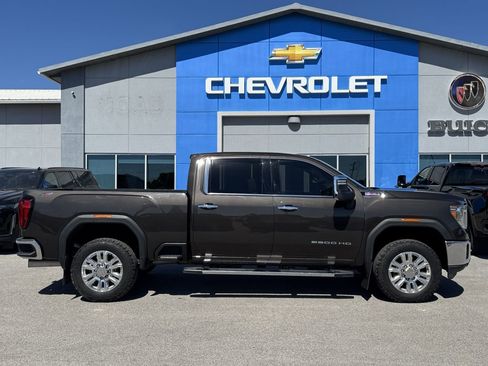 Used 2020 GMC Sierra 2500 SLT w/ SLT Premium Plus Package AWD/4WD image 4