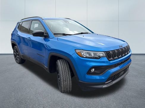 New 2026 Jeep Compass Latitude AWD/4WD image 5