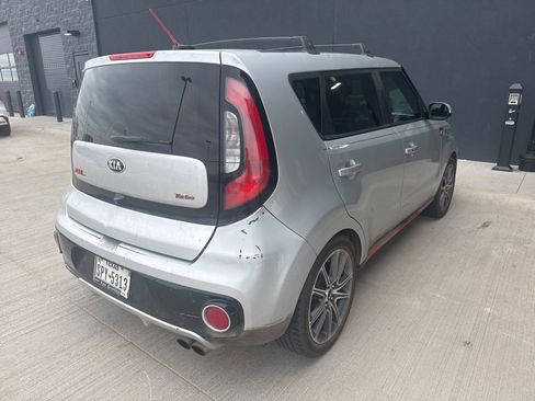 Used 2019 Kia Soul ! image 3