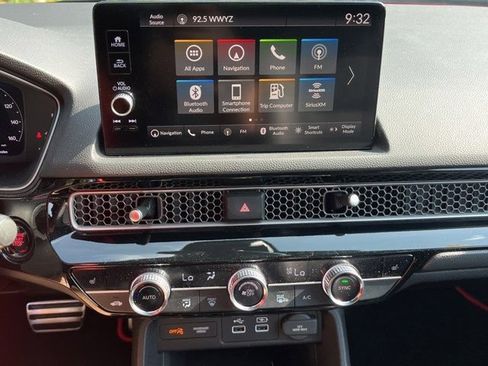 Used 2022 Honda Civic Sport Touring image 9