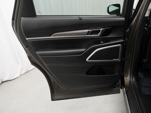 Used 2021 Kia Telluride EX w/ EX Premium Package image 48