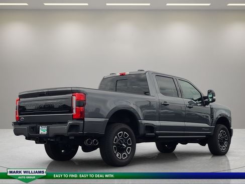 Used 2026 Ford F250 Platinum AWD/4WD image 4
