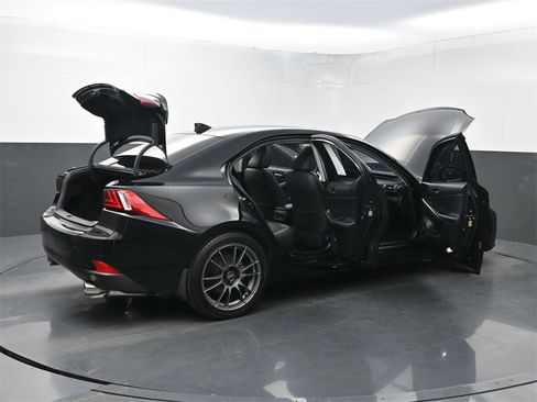 Used 2014 Lexus IS 250 AWD w/ Luxury Package w/Gray Wood image 39