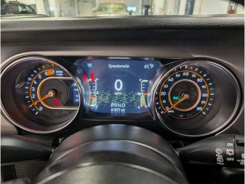 Used 2022 Jeep Wrangler Sport AWD/4WD image 16