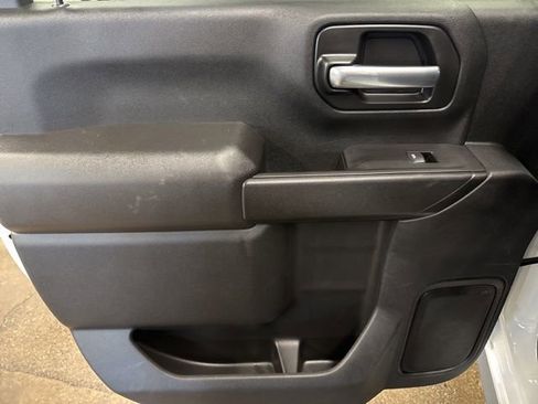 Used 2021 Chevrolet Silverado 2500 Custom w/ Custom Value Package image 20