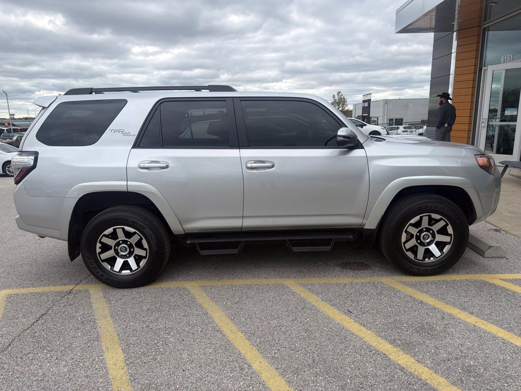 Used 2021 Toyota 4Runner TRD Off-Road Premium AWD/4WD image 5