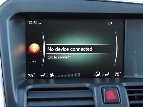 Used 2016 Volvo XC60 T6 Platinum w/ Climate Package image 34