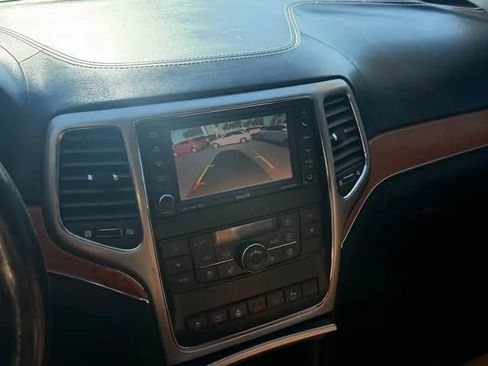 Used 2012 Jeep Grand Cherokee Overland AWD/4WD image 11