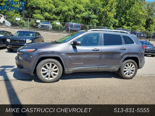 Used 2017 Jeep Cherokee Limited w/ Trailer Tow Group AWD/4WD image 2