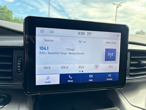 Used 2024 Ford Explorer XLT AWD/4WD image 22