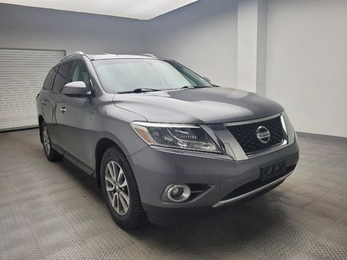 Used 2015 Nissan Pathfinder SV w/ Cargo Package image 13