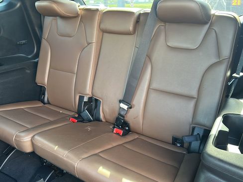 Used 2022 Kia Telluride SX w/ SX Prestige Package image 20