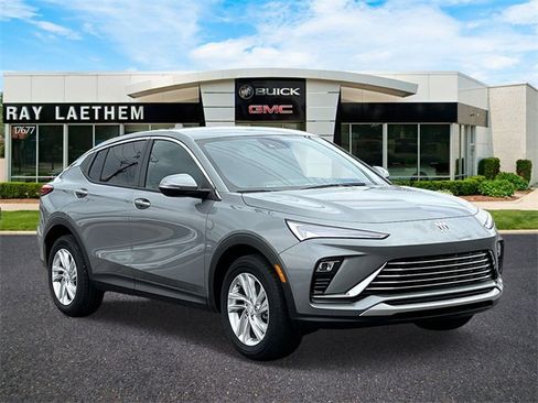 Used 2025 Buick Envista Preferred w/ Convenience I Package image 7