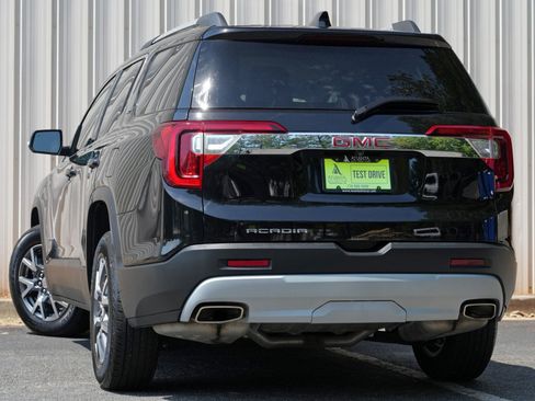 Used 2023 GMC Acadia SLT FWD image 5