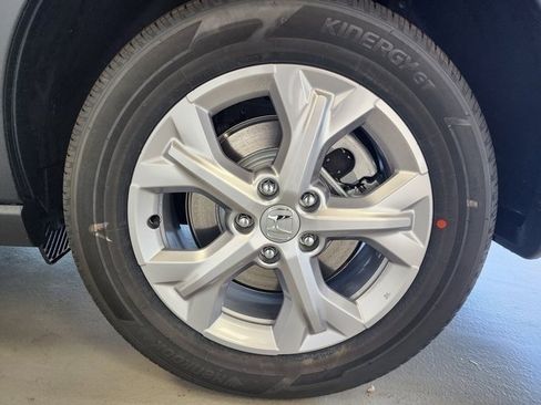 Used 2025 Honda HR-V LX image 3