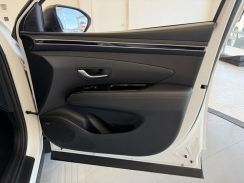 Used 2023 Hyundai Tucson Limited image 48