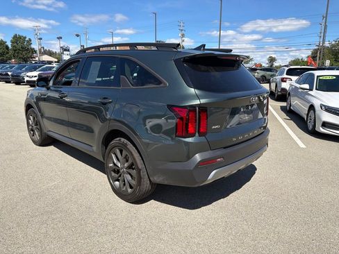 Certified 2021 Kia Sorento EX w/ EX AWD X-Line Package image 5