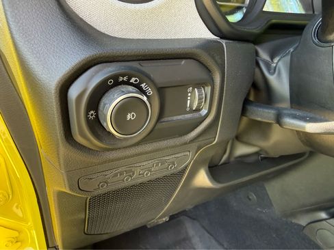 Used 2024 Jeep Wrangler Unlimited Sport AWD/4WD image 13