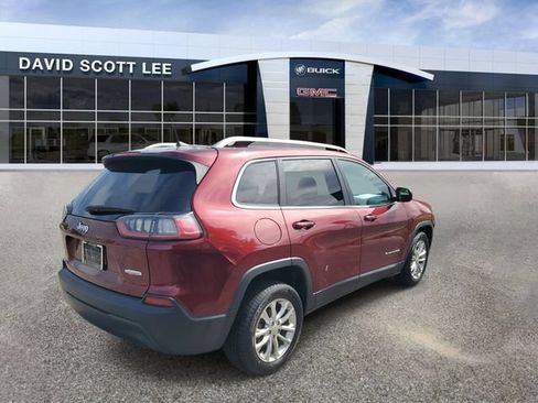 Used 2019 Jeep Cherokee Latitude w/ Popular Appearance Group FWD image 4