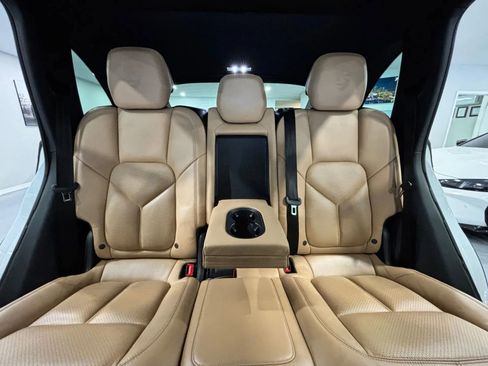 Used 2017 Porsche Cayenne Platinum Edition w/ Premium Package (PJV) image 24