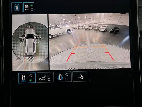 Used 2025 GMC Acadia Elevation image 18