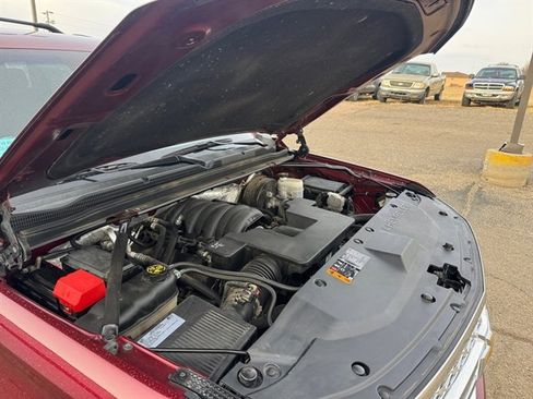 Used 2017 Chevrolet Tahoe LT w/ LT Signature Package image 23