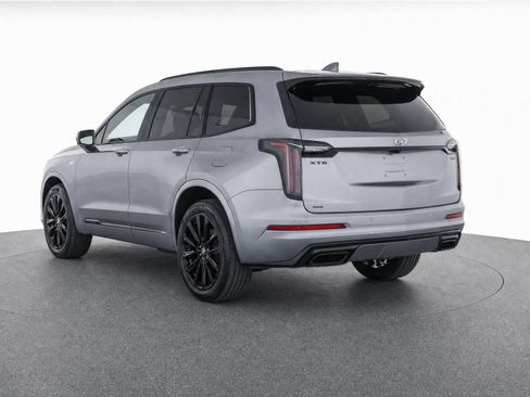 Certified 2023 Cadillac XT6 Sport w/ LPO, ONYX Package AWD/4WD image 3