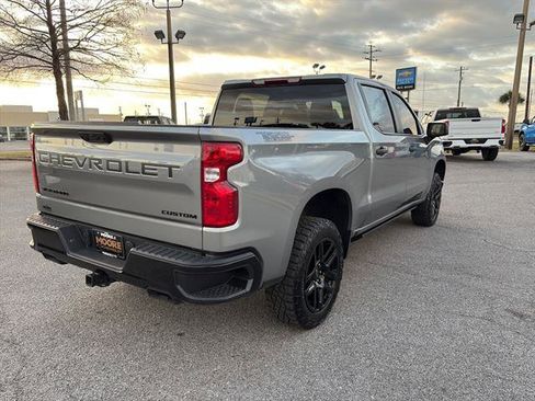 Used 2025 Chevrolet Silverado 1500 Custom Trail Boss w/ Dark Appearance Package image 7