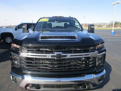Certified 2024 Chevrolet Silverado 3500 LT w/ Safety Package image 6