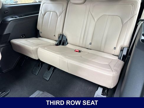 Used 2023 Ford Expedition Max Limited AWD/4WD image 18