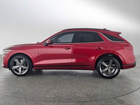 Used 2025 Genesis GV70 3.5T Sport w/ Sport Prestige Package image 7