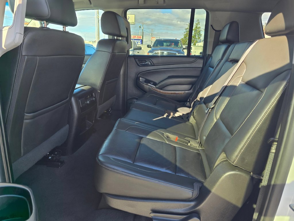 Used 2019 Chevrolet Suburban LT AWD/4WD image 17