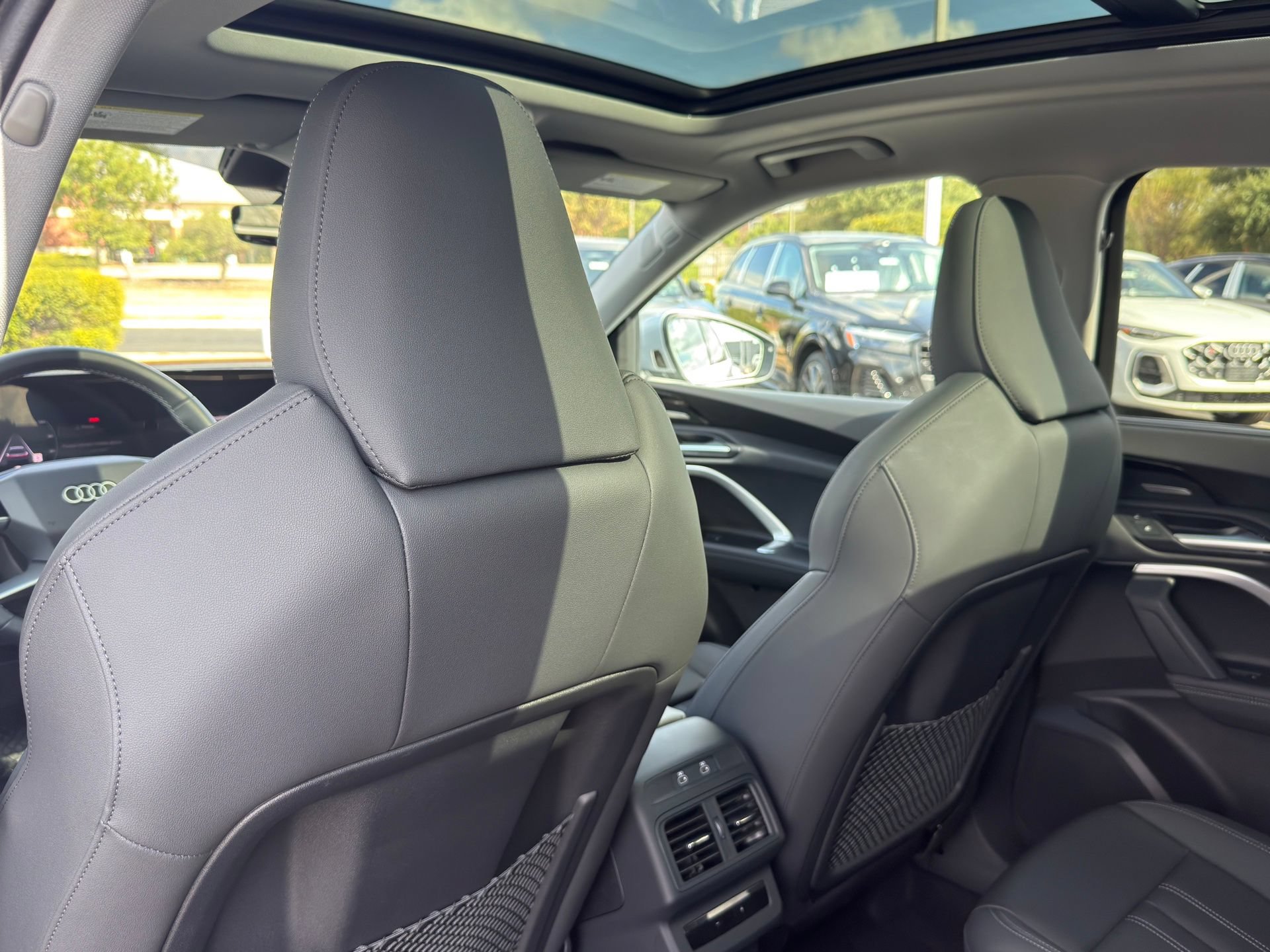 Certified 2025 Audi Q5 Premium Plus w/ Premium Plus AWD/4WD image 23