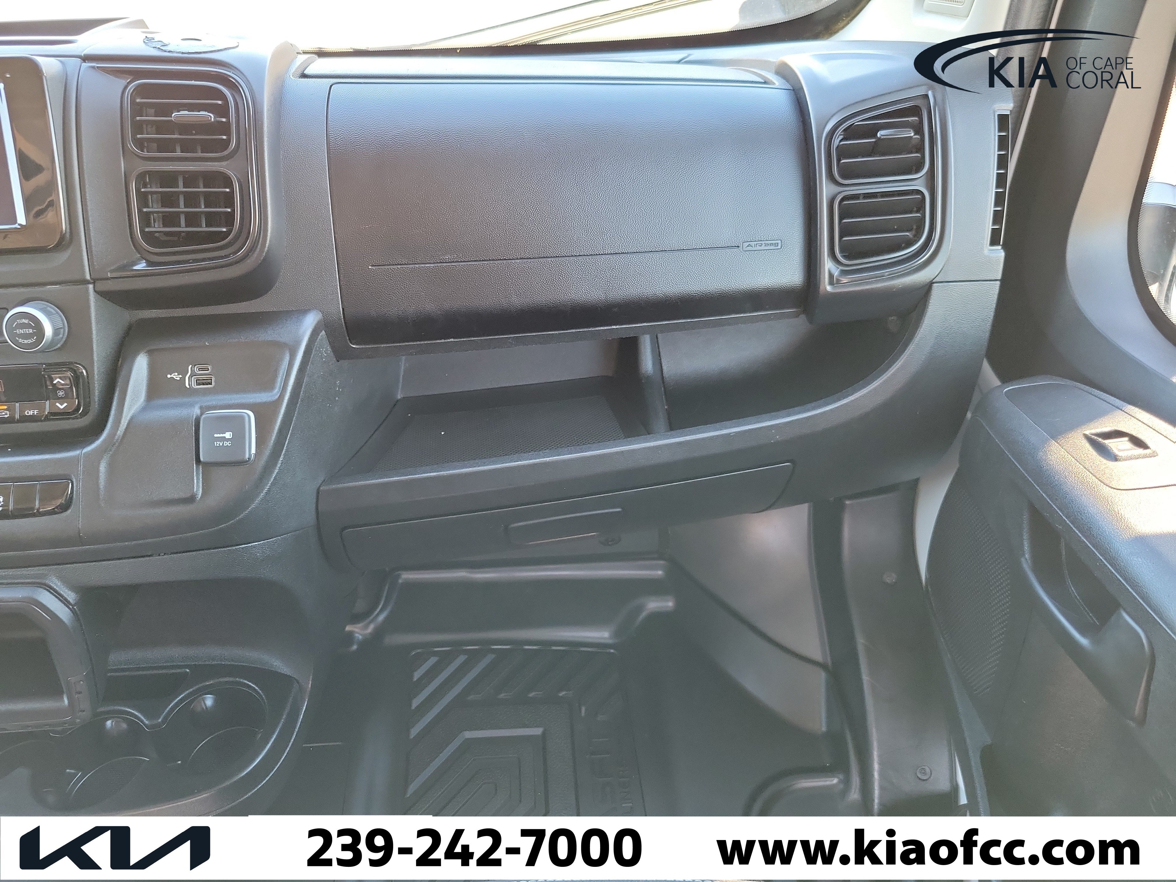 Used 2023 RAM ProMaster 2500 FWD image 19