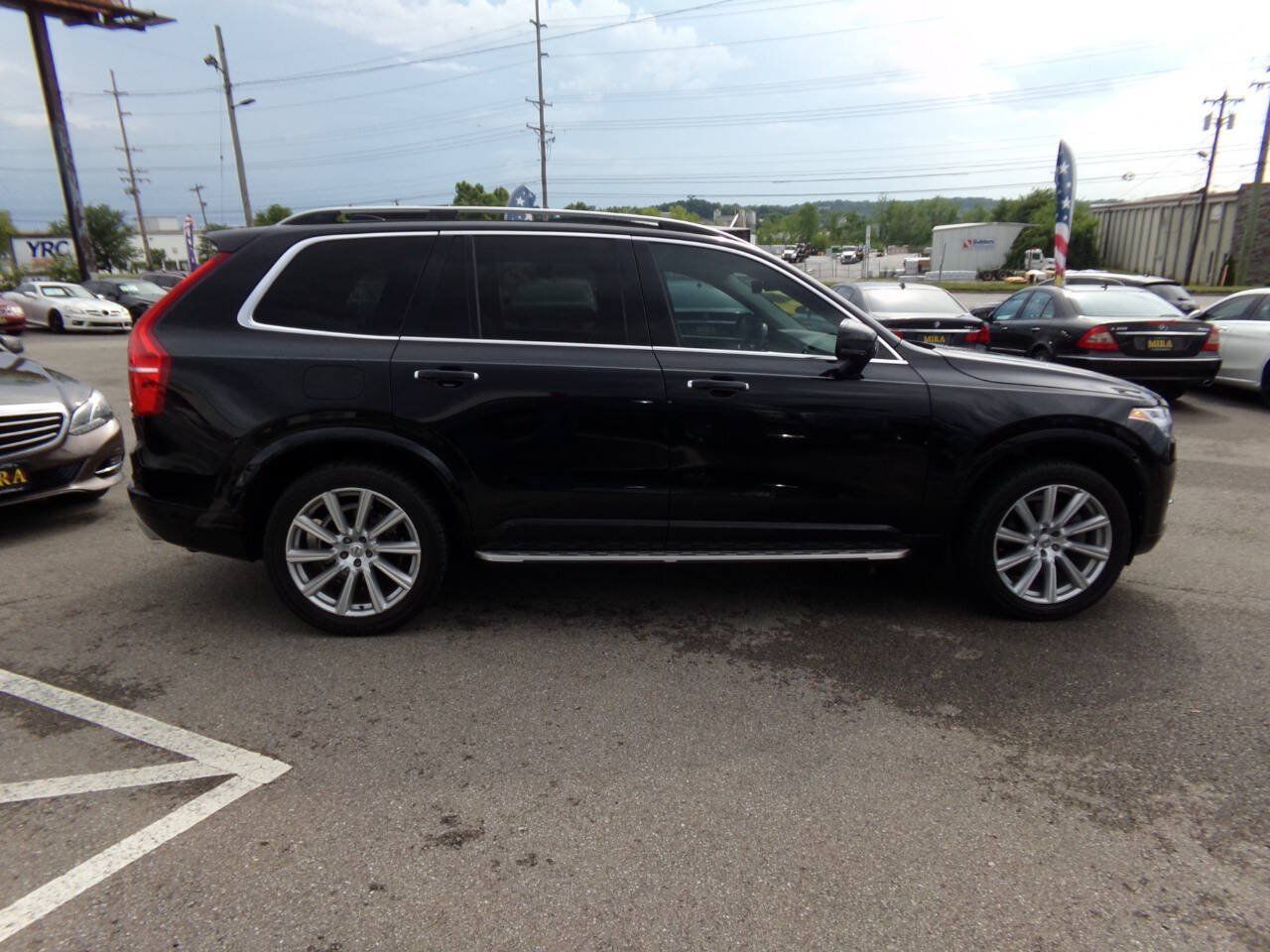Used 2016 Volvo XC90 T6 Momentum w/ Momentum Plus Package AWD/4WD image 60