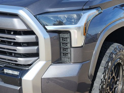 Used 2022 Toyota Tundra Limited image 11