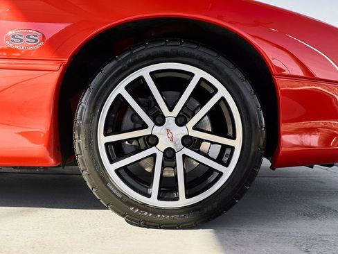 Used 2002 Chevrolet Camaro Z28 w/ SS Performance/Appearance Pkg image 17