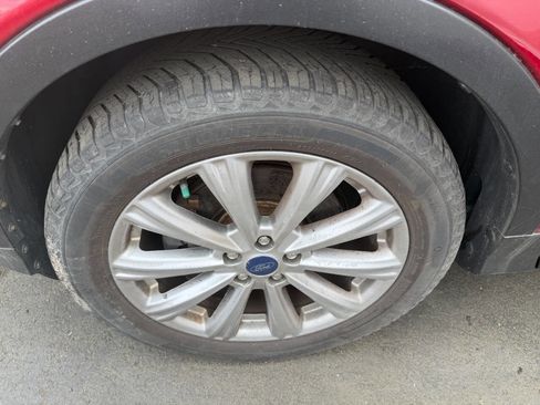 Used 2018 Ford Escape Titanium AWD/4WD image 34