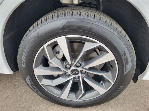 Certified 2025 Audi Q5 2.0T Premium image 19
