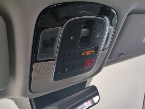 Used 2024 Hyundai Tucson Limited image 25