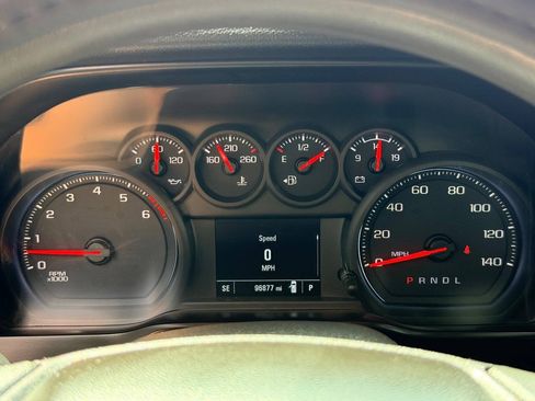Used 2020 Chevrolet Silverado 1500 Custom w/ Infotainment Package RWD image 22