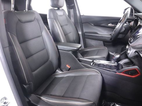 Used 2021 Chevrolet TrailBlazer RS w/ Sun and Liftgate Package AWD/4WD image 39