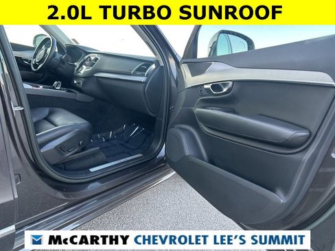 Used 2023 Volvo XC90 B5 Core image 38