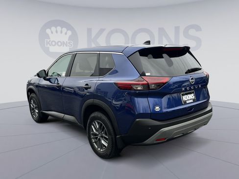 Used 2023 Nissan Rogue S image 4